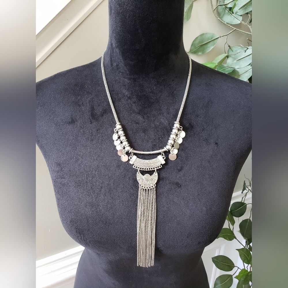 Aldo Women Fashion Silver Tone Fringe Tassel Pendant Necklace with Lobster Clasp